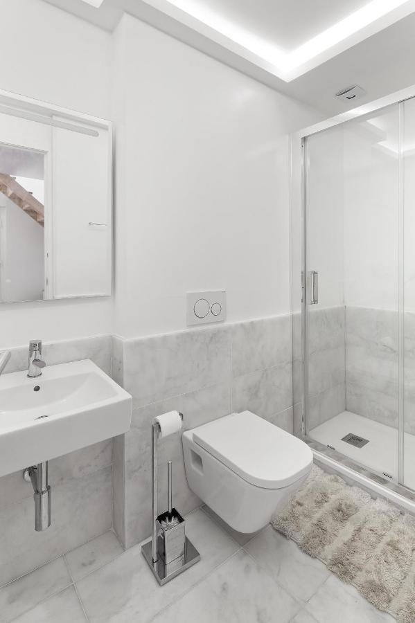 Room With Private Bathroom -Alcantara リスボン エクステリア 写真